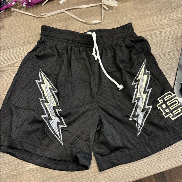 Eric Emmanuel EE Basic “Lightning Bolt” (Black) - Picture 2 of 4